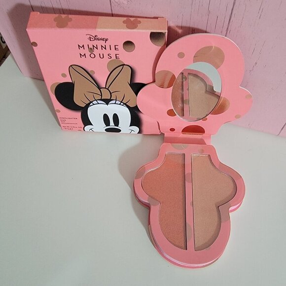 DISNEY MINNIE MOUSE Highlighter Duo Revolution Makeup London Beauty Blush NEW - Picture 11 of 12